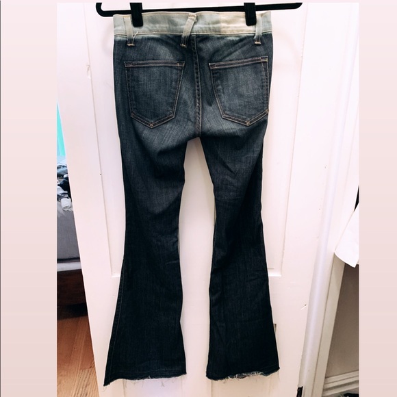 Textile Elizabeth & James Flare Jeans - Picture 4 of 6